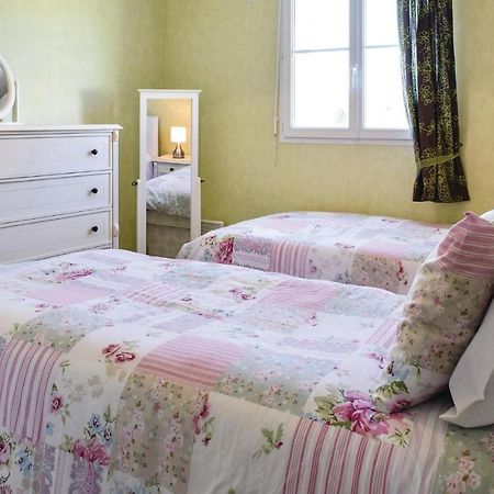 4 Bedroom Cozy Home In Port-En-Bessin-Huppain Buitenkant foto